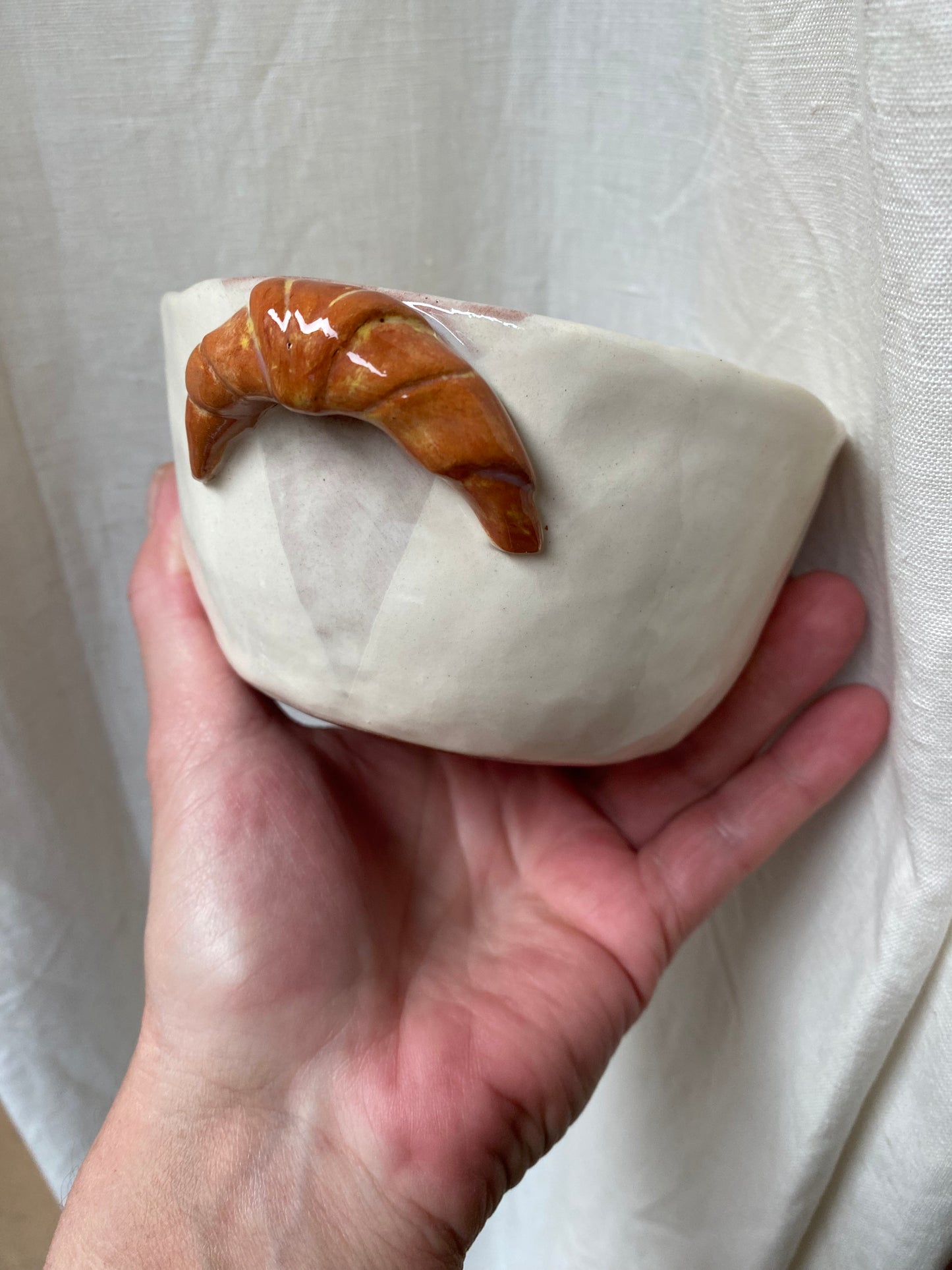 Bol petit-déjeuner avec anse croissant 🥐 en céramique faite main