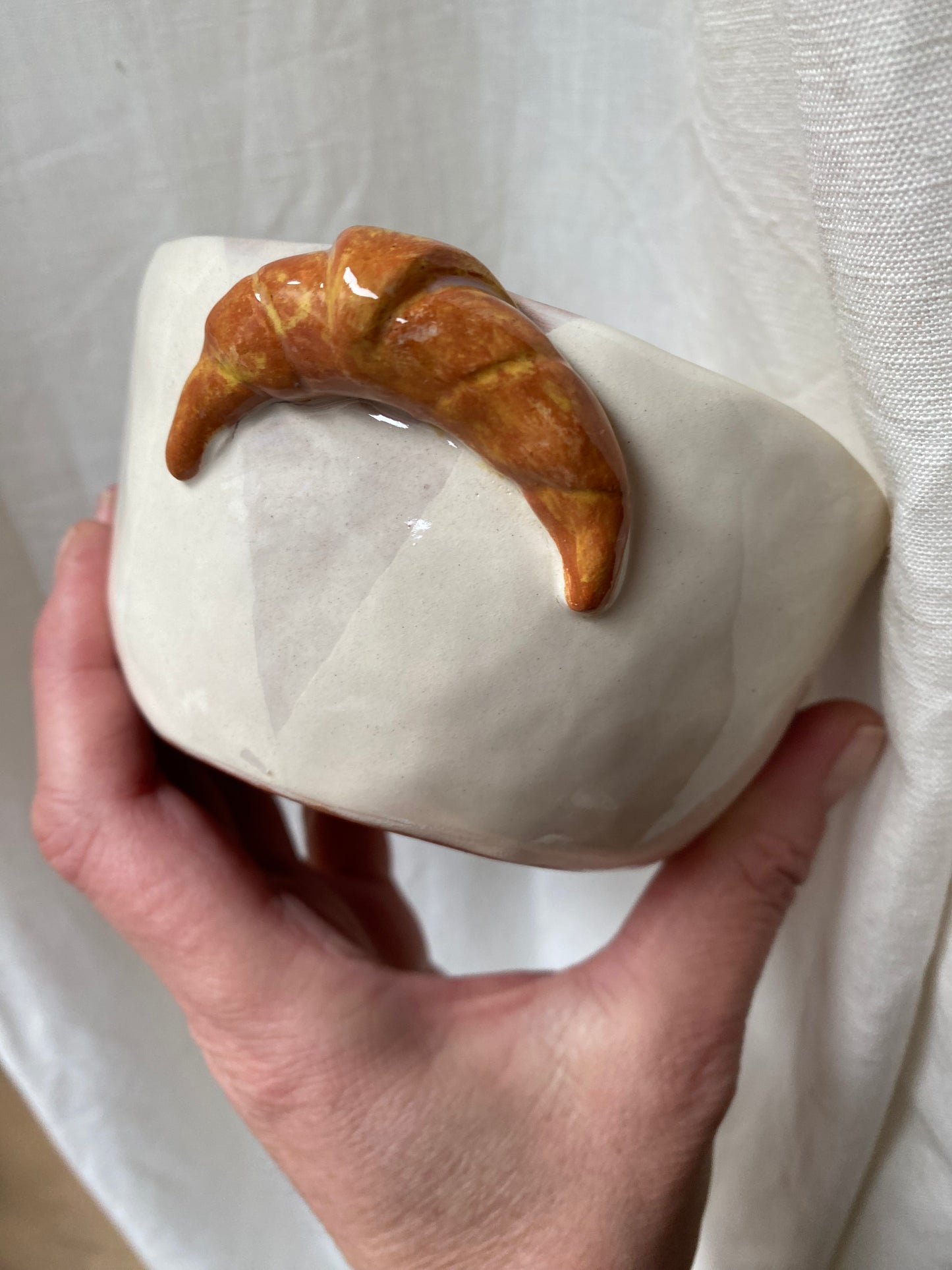 Bol petit-déjeuner avec anse croissant 🥐 en céramique faite main