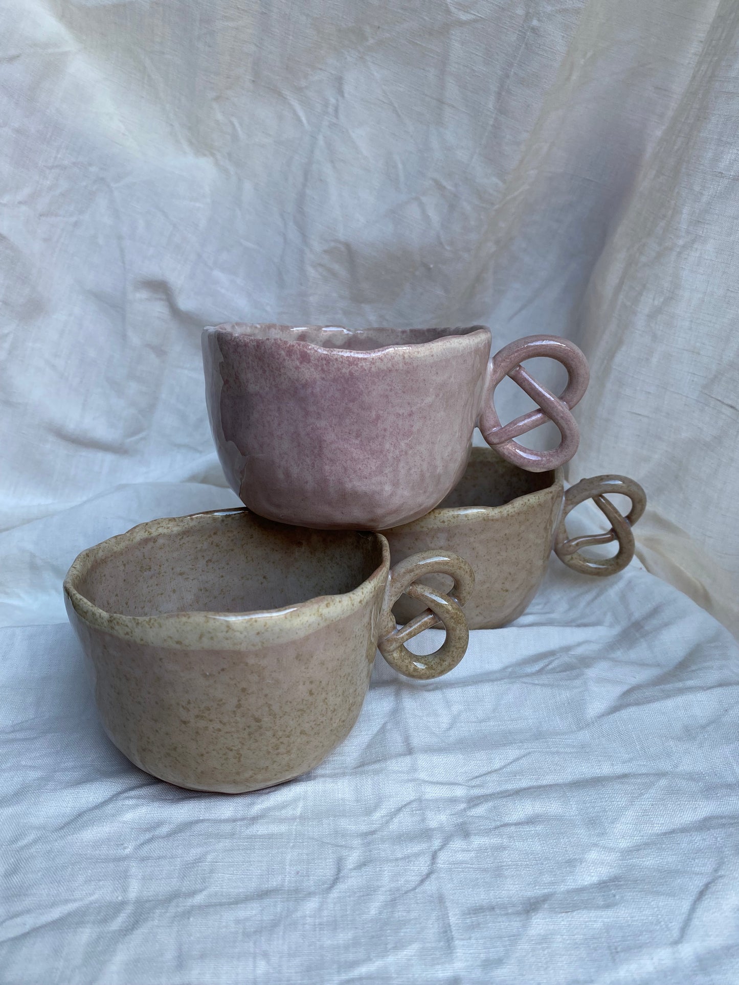tasse avec anse bretzel